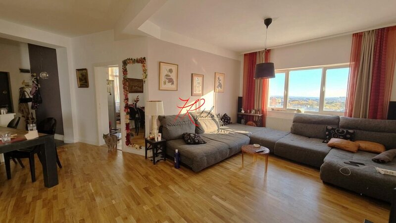 Foisor de Foc, vanzare apartament 3 camererenovat, cu CT.